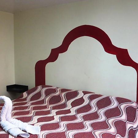 Hotel June Пуебла Стая снимка