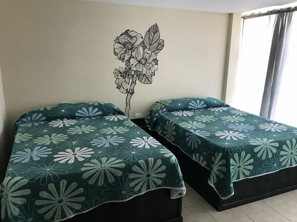 Hotel June Пуебла Екстериор снимка